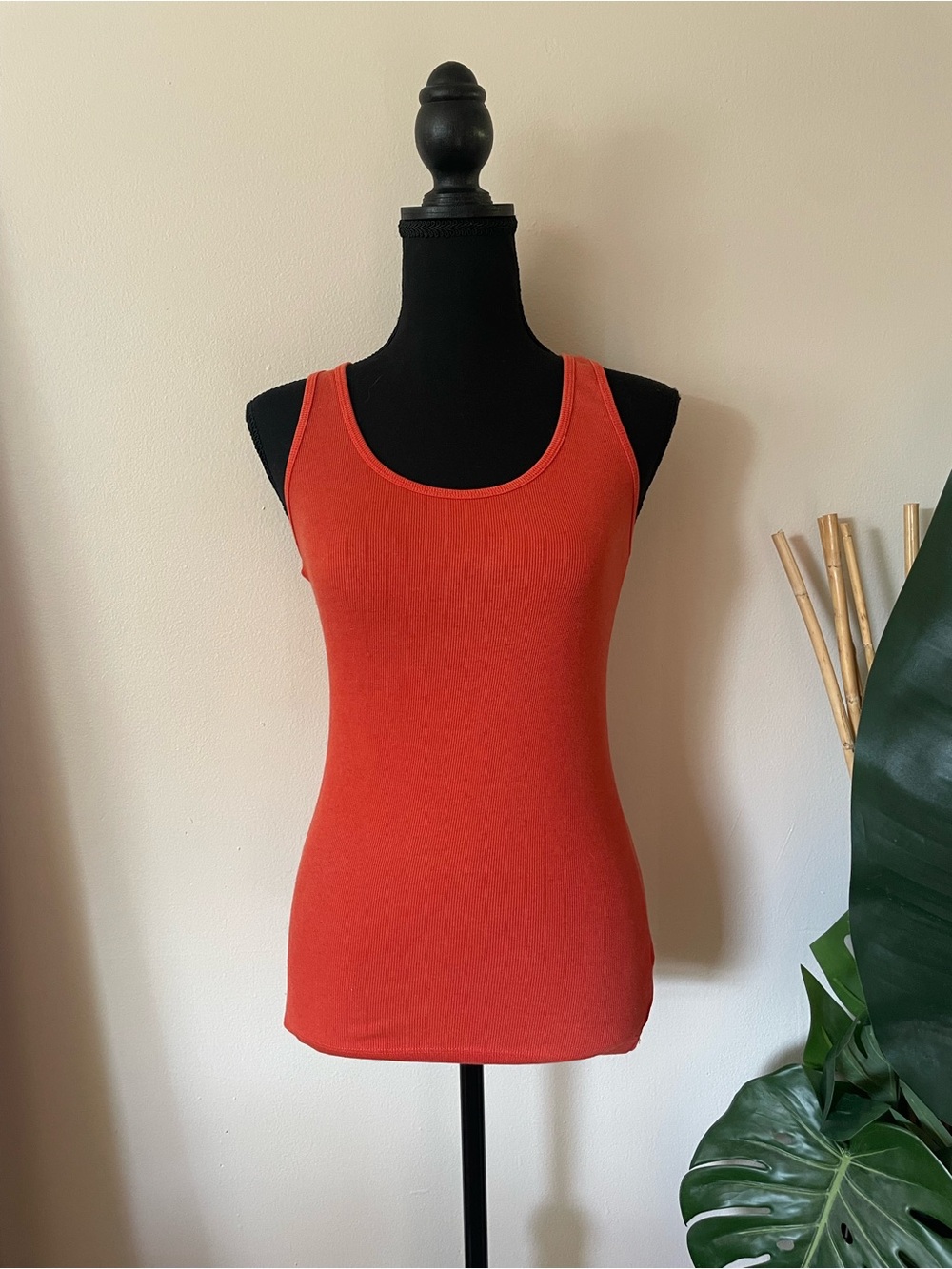 Universal Thread Women's Scoop Tank Top